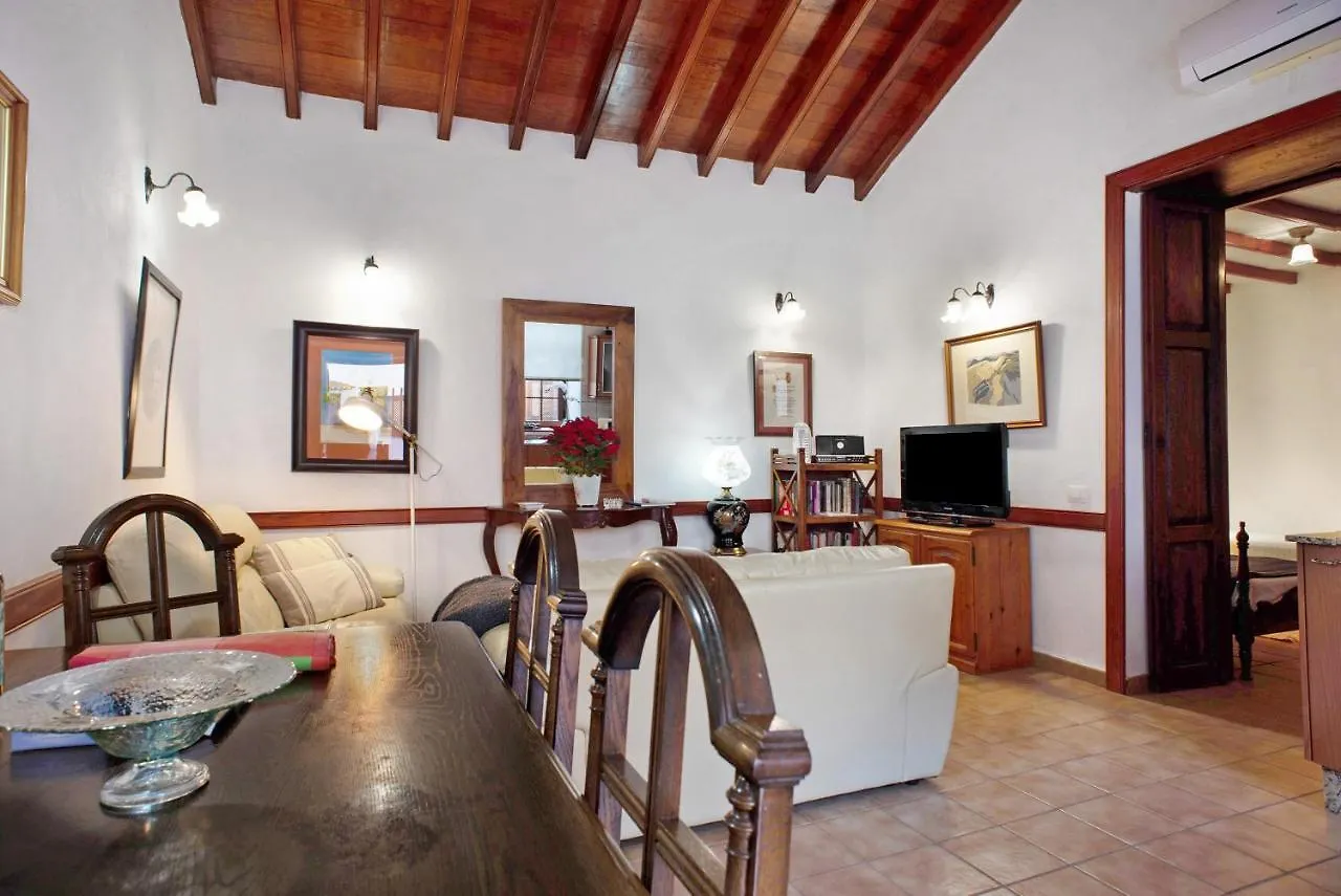 Holiday home Casa De La Eterna Primavera San Bartolome de Tirajana